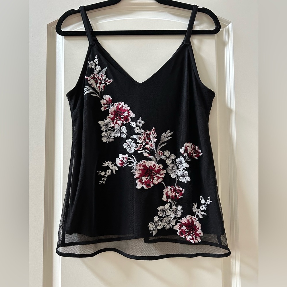 NWOT White House Black Market Black Floral Tank Top S